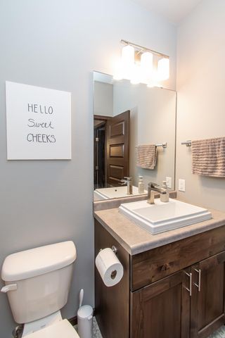 789 Albert Drive W, West Fargo, ND 58078