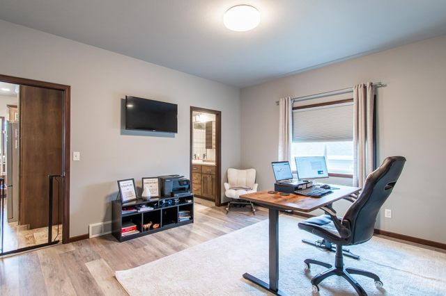 789 Albert Drive W, West Fargo, ND 58078