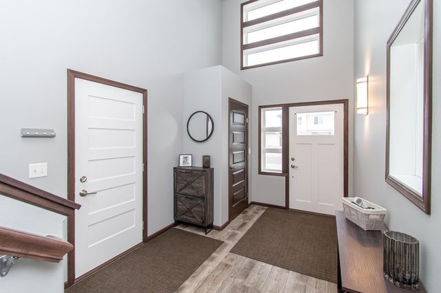 789 Albert Drive W, West Fargo, ND 58078