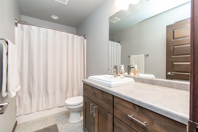 789 Albert Drive W, West Fargo, ND 58078