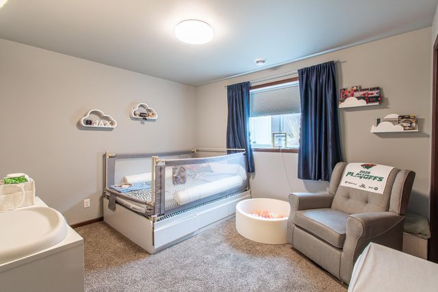 789 Albert Drive W, West Fargo, ND 58078