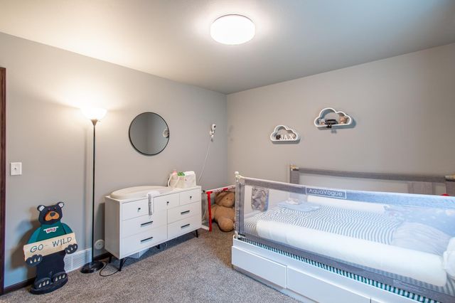 789 Albert Drive W, West Fargo, ND 58078