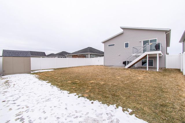 789 Albert Drive W, West Fargo, ND 58078