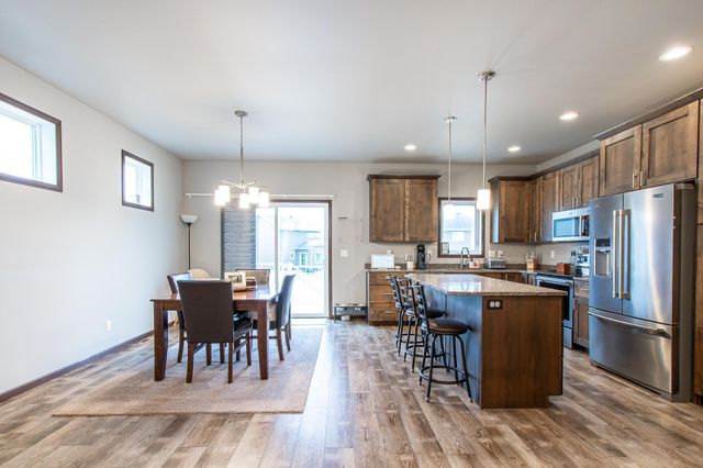 789 Albert Drive W, West Fargo, ND 58078