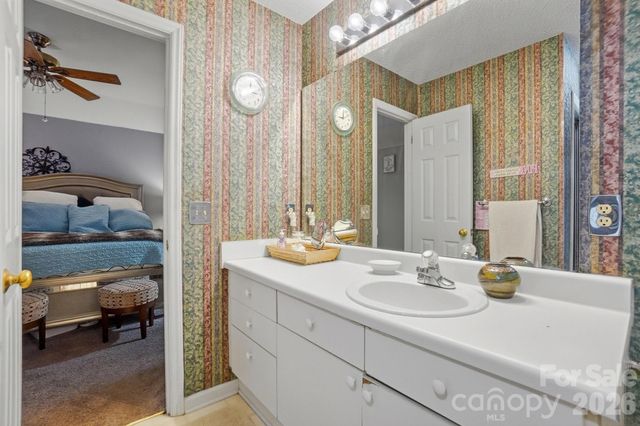 2523 Amber Creste Lane 11, Charlotte, NC 28212