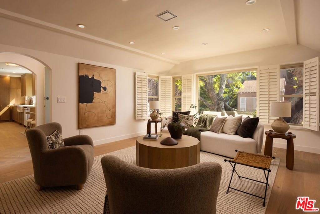 1807 Cochran Place, Los Angeles, CA 90019 — photo 4