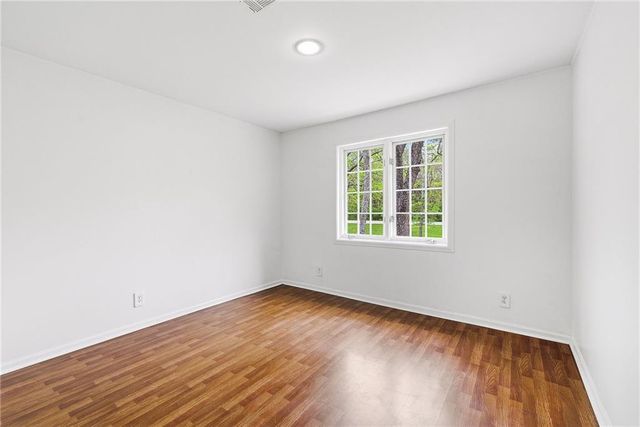 18325 Aberdeen Street, Stilwell, KS 66085