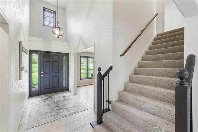 18325 Aberdeen Street, Stilwell, KS 66085