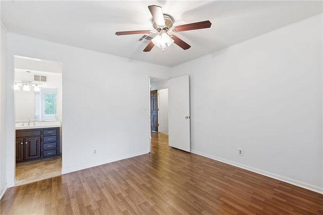 18325 Aberdeen Street, Stilwell, KS 66085