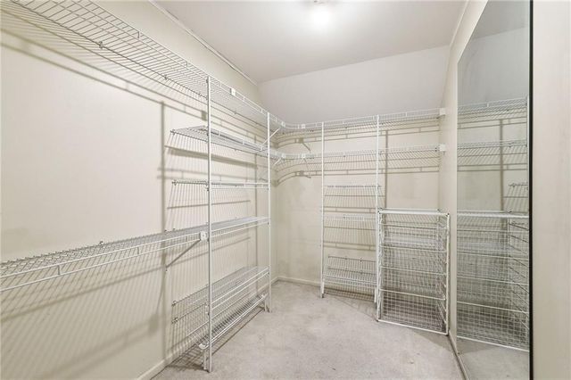 18325 Aberdeen Street, Stilwell, KS 66085