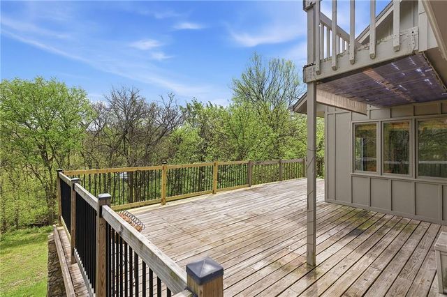 18325 Aberdeen Street, Stilwell, KS 66085