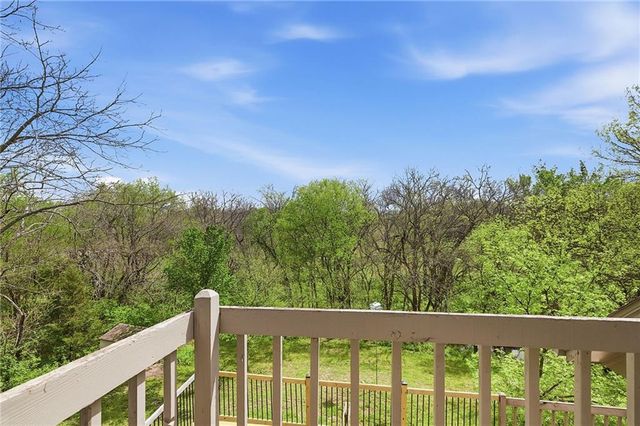 18325 Aberdeen Street, Stilwell, KS 66085