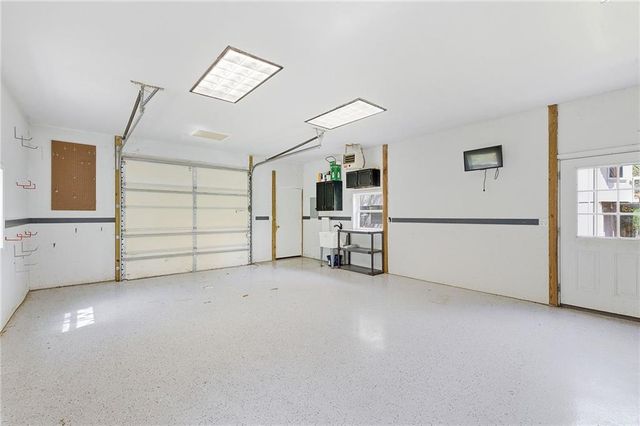 18325 Aberdeen Street, Stilwell, KS 66085