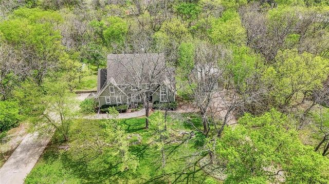 18325 Aberdeen Street, Stilwell, KS 66085