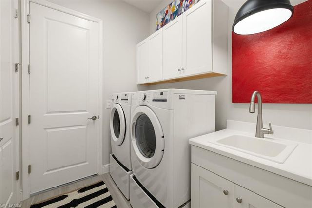 3967 Pegasus WAY, Naples, FL 34120