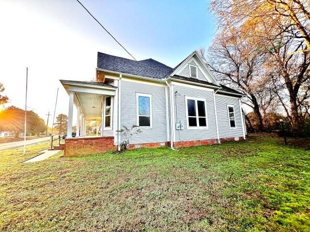 208 Daingerfield Street, Naples, TX 75568