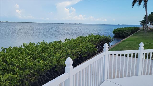 6322 PALMA DEL MAR BOULEVARD S 106, St Petersburg, FL 33715