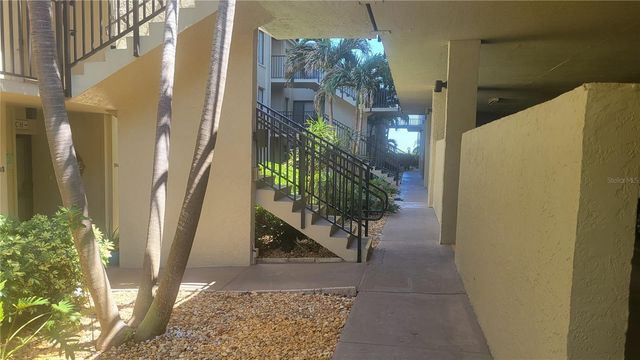 6322 PALMA DEL MAR BOULEVARD S 106, St Petersburg, FL 33715