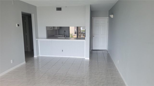 6322 PALMA DEL MAR BOULEVARD S 106, St Petersburg, FL 33715