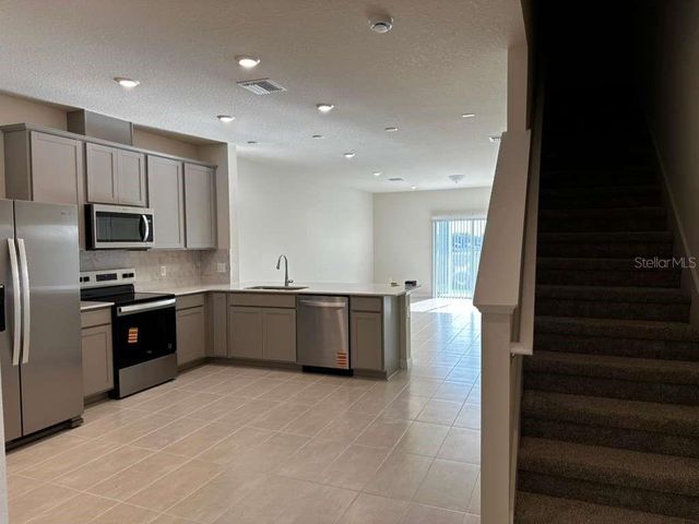 4264 CHESTER SPRINGS BOULEVAD, Davenport, FL 33837