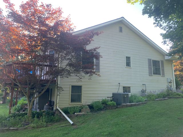 9868 Willow Road, Willis, MI 48191