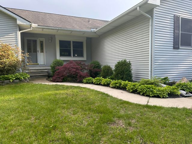 9868 Willow Road, Willis, MI 48191