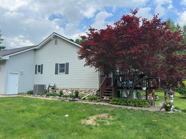 9868 Willow Road, Willis, MI 48191