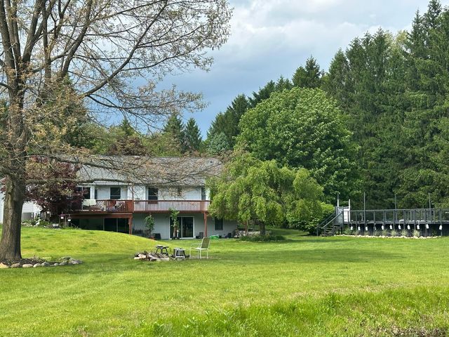 9868 Willow Road, Willis, MI 48191
