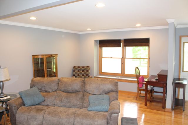 9868 Willow Road, Willis, MI 48191