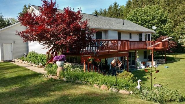 9868 Willow Road, Willis, MI 48191
