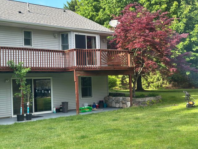 9868 Willow Road, Willis, MI 48191