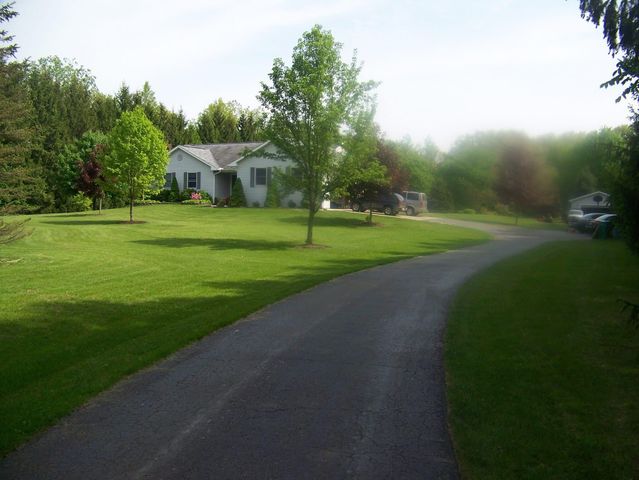 9868 Willow Road, Willis, MI 48191