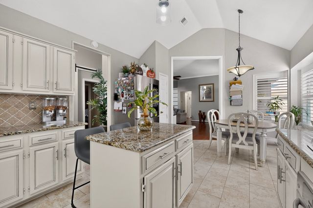 2819 Williams Way Court, Dallas, TX 75228