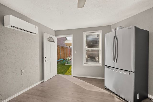 2819 Williams Way Court, Dallas, TX 75228