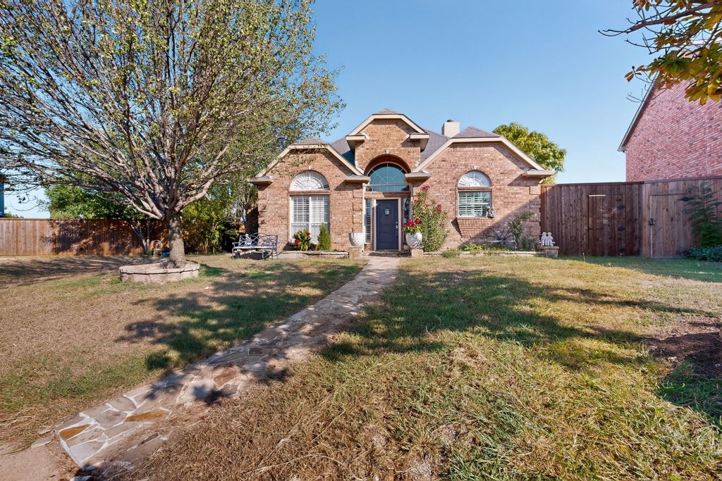 2819 Williams Way Court, Dallas, TX 75228