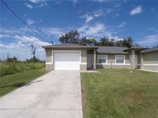 385 SUNFLOWER STREET A, Punta Gorda, FL 33982