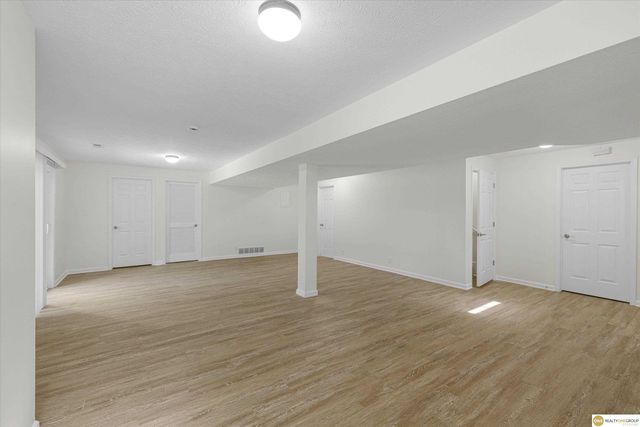 16408 Sprague Street, Omaha, NE 68116