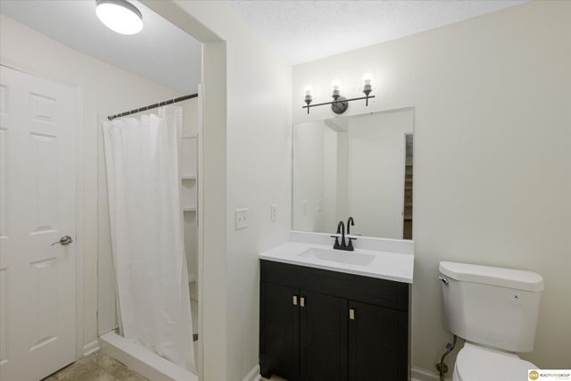 16408 Sprague Street, Omaha, NE 68116