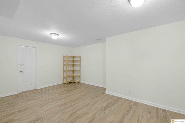 16408 Sprague Street, Omaha, NE 68116