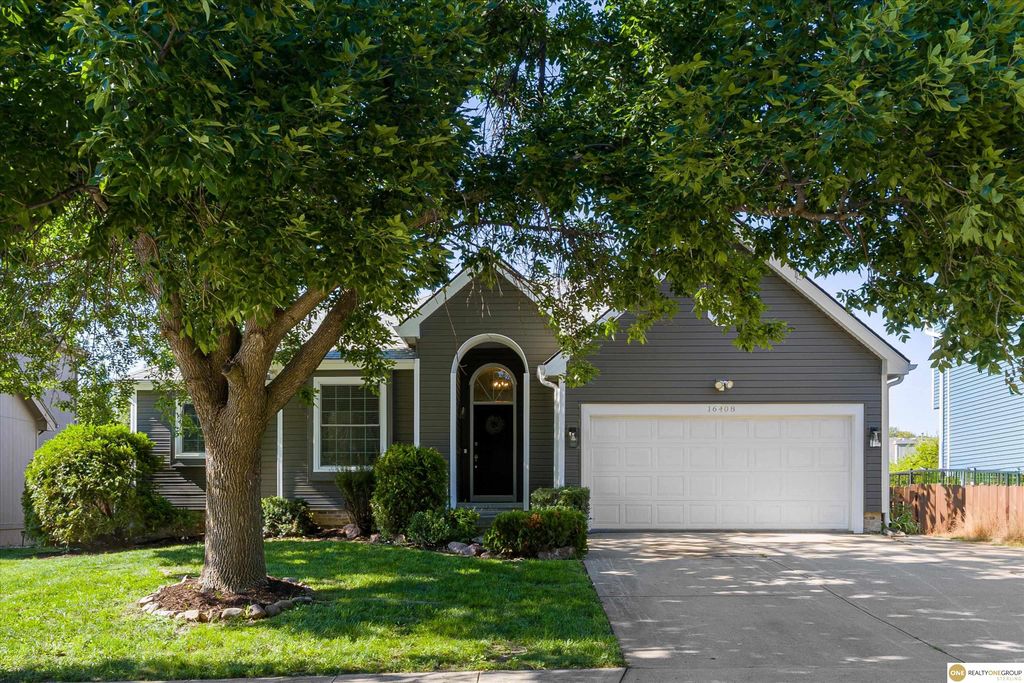 16408 Sprague Street, Omaha, NE 68116