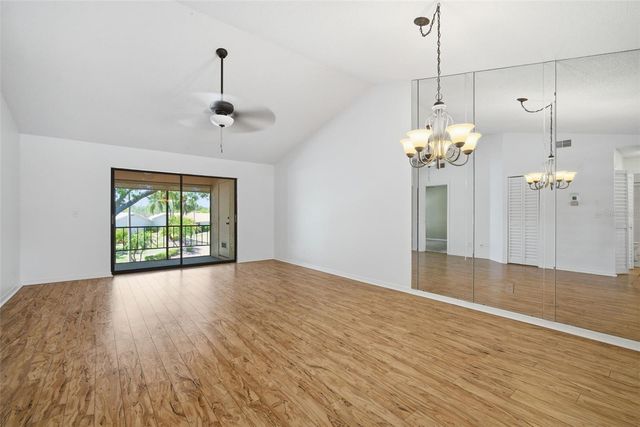 309 KNOTTWOOD COURT 309, Sun City Center, FL 33573