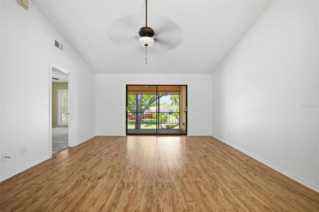 309 KNOTTWOOD COURT 309, Sun City Center, FL 33573