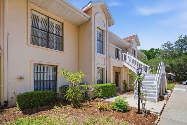309 KNOTTWOOD COURT 309, Sun City Center, FL 33573