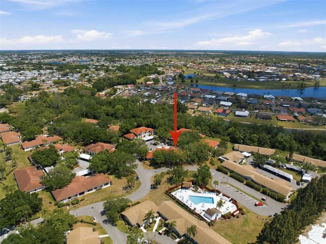 309 KNOTTWOOD COURT 309, Sun City Center, FL 33573