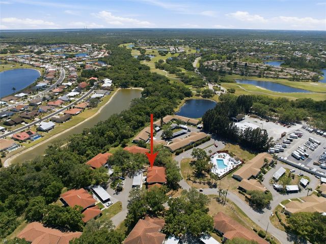 309 KNOTTWOOD COURT 309, Sun City Center, FL 33573