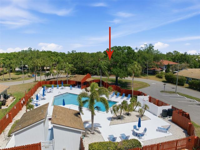 309 KNOTTWOOD COURT 309, Sun City Center, FL 33573