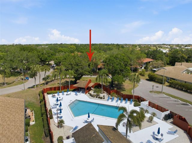309 KNOTTWOOD COURT 309, Sun City Center, FL 33573