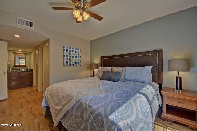 10410 N CAVE CREEK Road 1071, Phoenix, AZ 85020