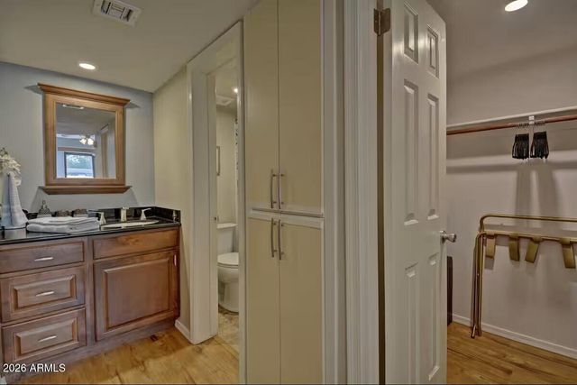 10410 N CAVE CREEK Road 1071, Phoenix, AZ 85020