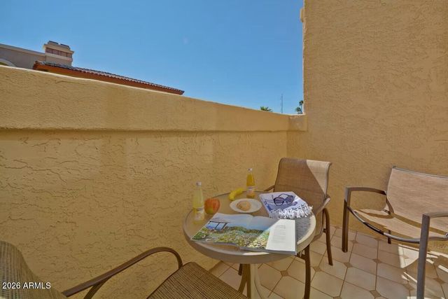 10410 N CAVE CREEK Road 1071, Phoenix, AZ 85020